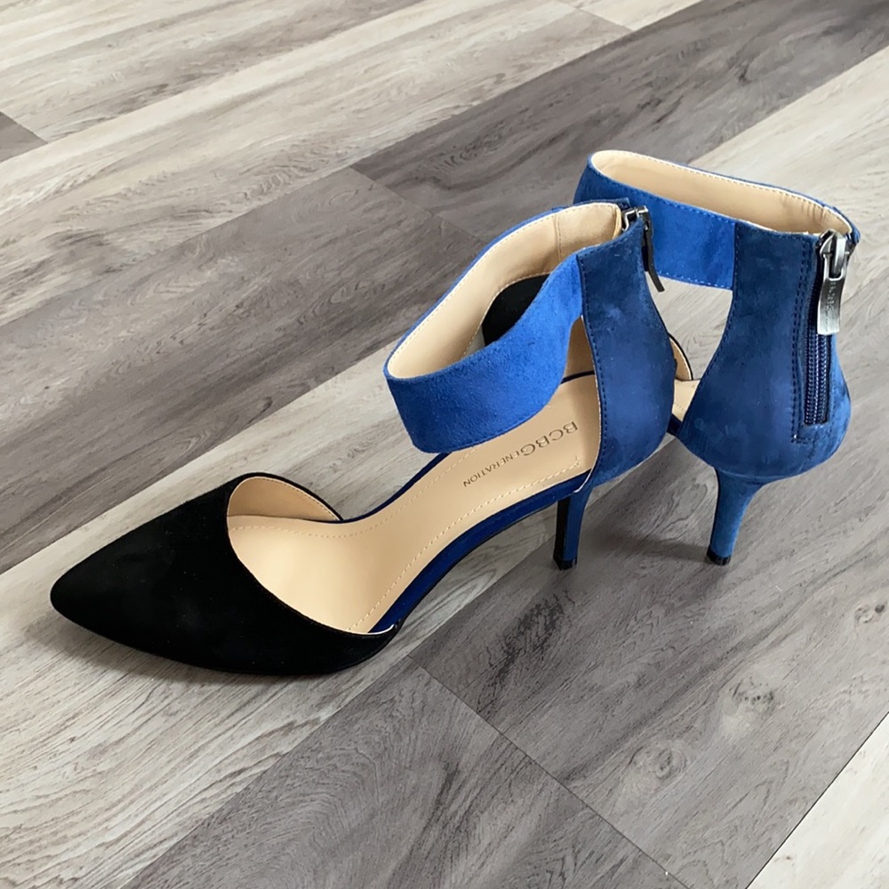 BCBG suede heels